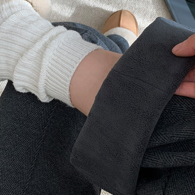 herringbone relax pants