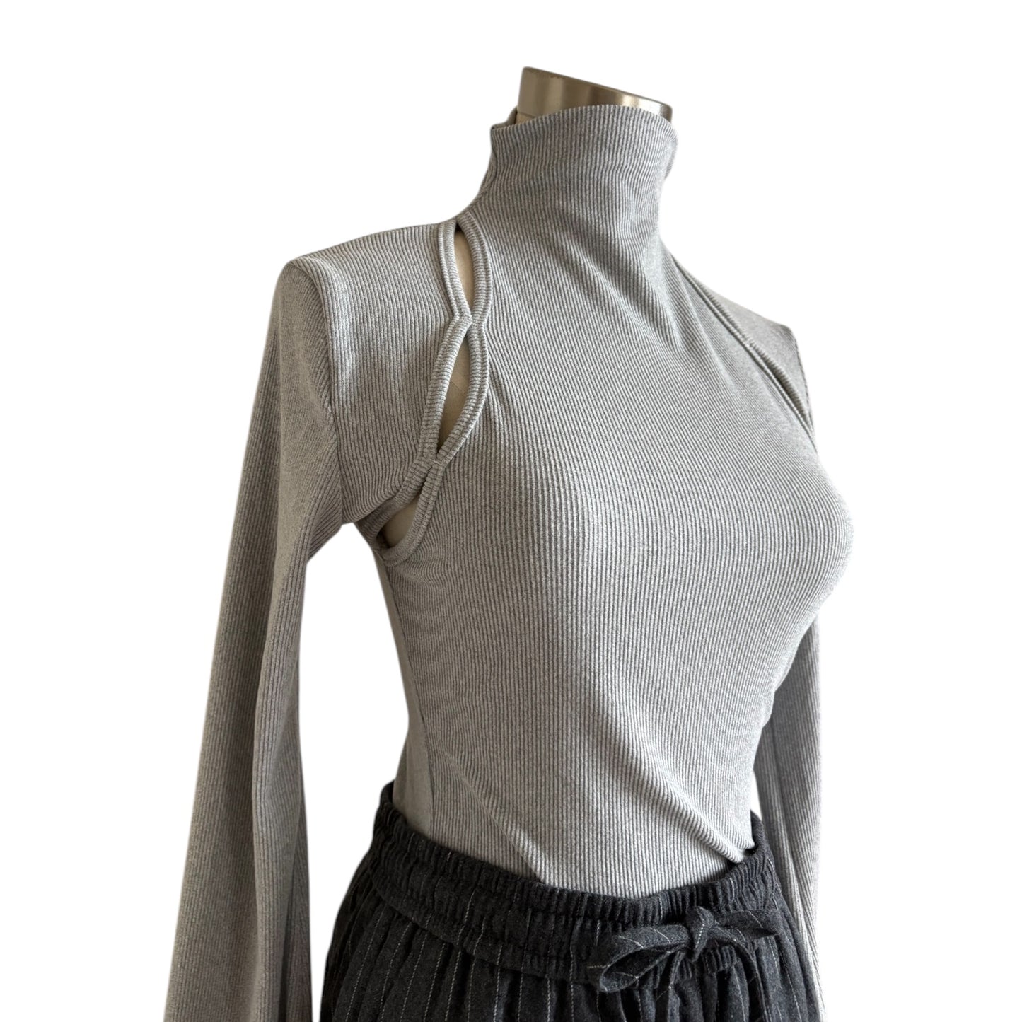 flare sleeve cutout pullover