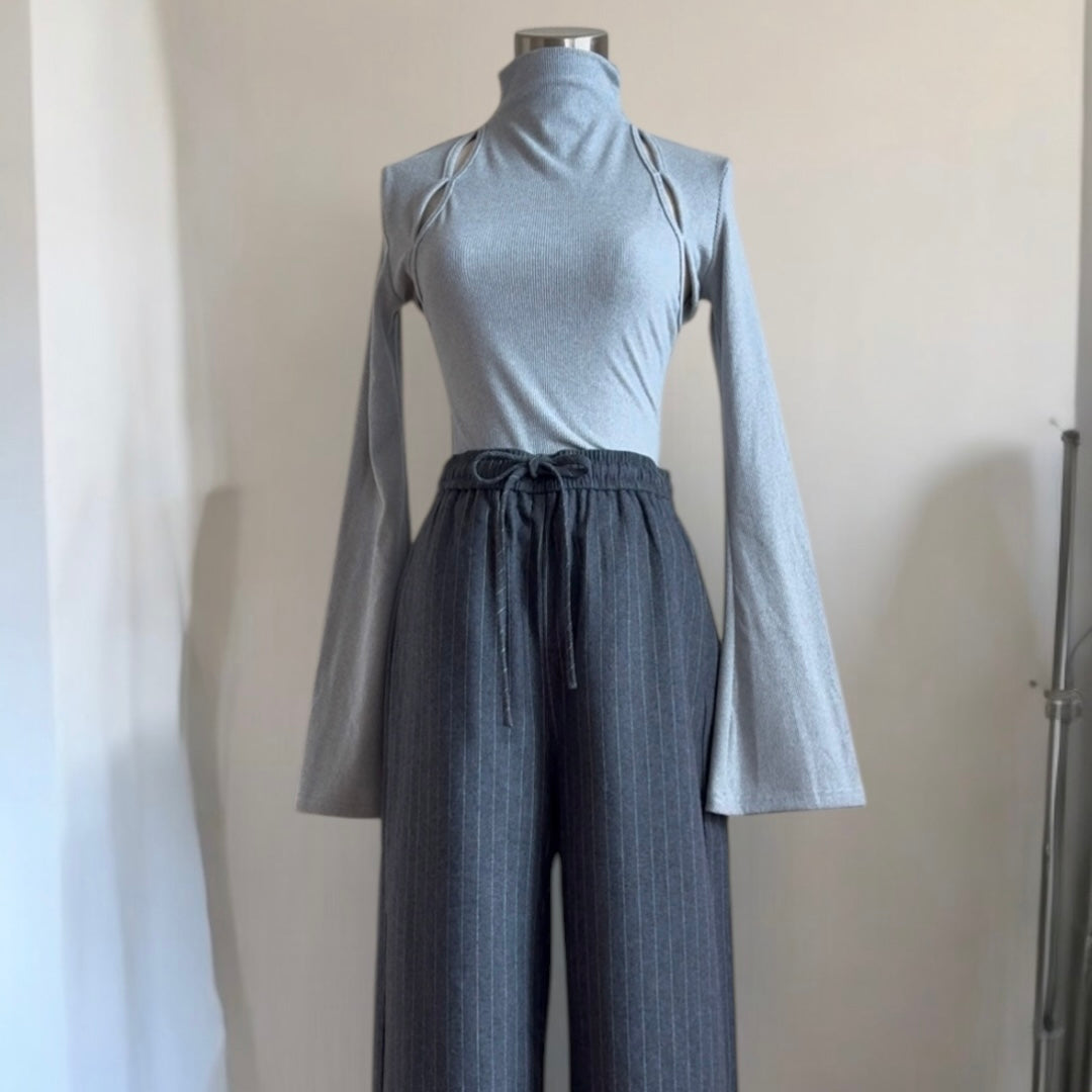 flare sleeve cutout pullover